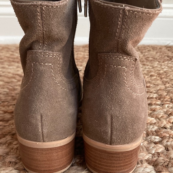 New: Dolce Vita x Anthropologie Amisha Western Boot. Suede. Size 8 - Picture 9 of 12